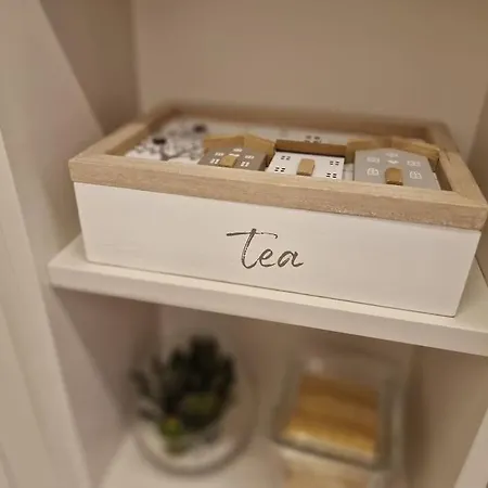 Apartment Marbel - Designer Retreat With Free Parking