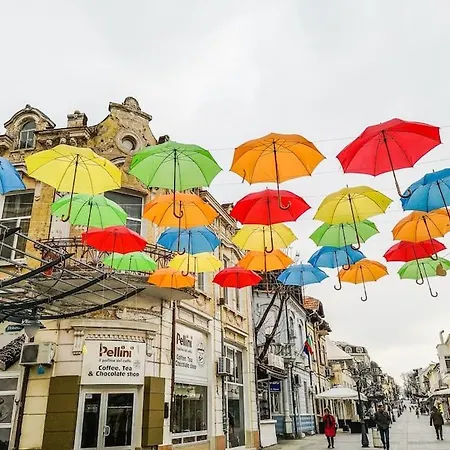 דירה Marbel - Designer Retreat With Free Parking בורגאס