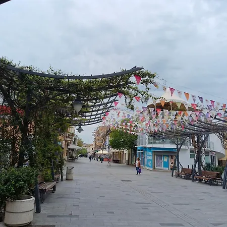 Marbel - Designer Retreat With Free Parking בורגאס