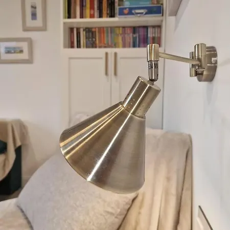 Marbel - Designer Retreat With Free Parking דירה בורגאס