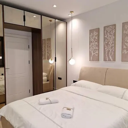 Marbel - An Exquisitely Designed Retreat In The Heart Of By The Sea Garden With Free Parking * Burgas