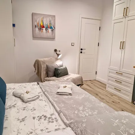 Marbel - An Exquisitely Designed Retreat In The Heart Of By The Sea Garden With Free Parking Burgas