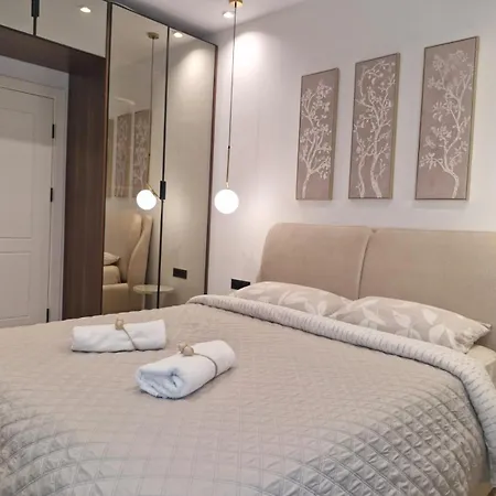 Marbel - Designer Retreat With Free Parking * בורגאס