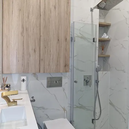 Marbel - Designer Retreat With Free Parking