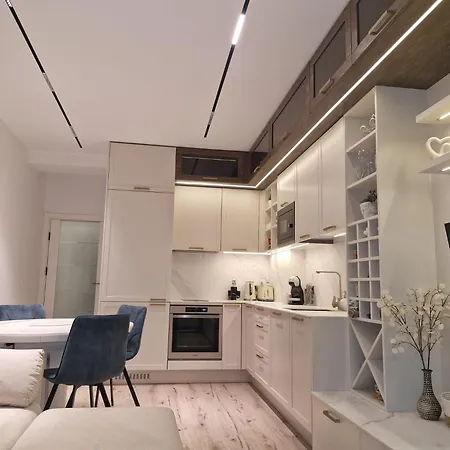 Marbel - Designer Retreat With Free Parking דירה *