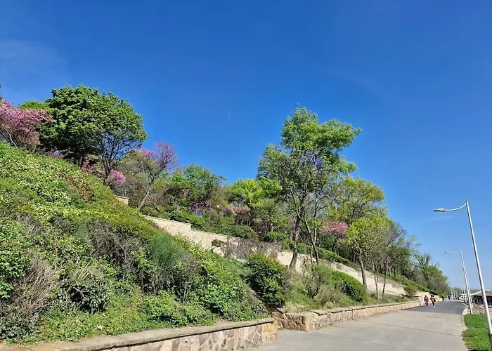 Marbel - Designer Retreat With Free Parking Apartamento Burgas