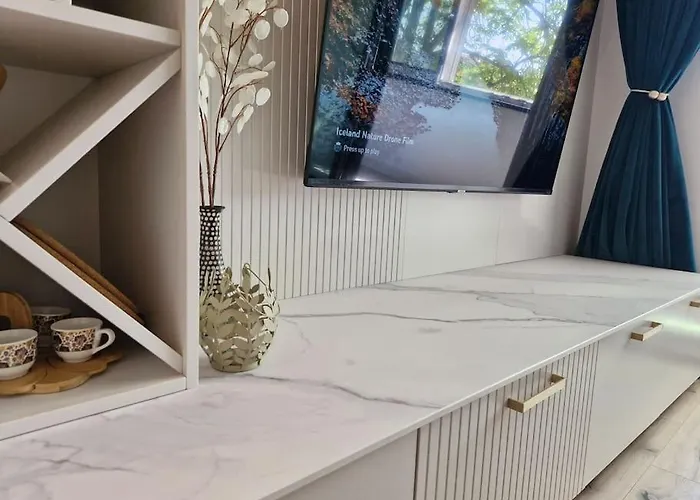 Marbel - Designer Retreat With Free Parking Apartamento