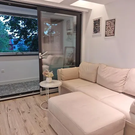 Apartamento Marbel - Designer Retreat With Free Parking *