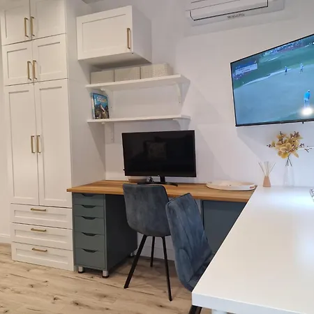 Marbel - Designer Retreat With Free Parking Apartamento Burgas