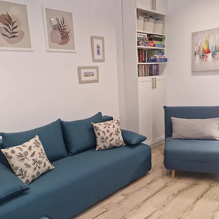 Apartamento Marbel - Designer Retreat With Free Parking