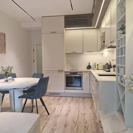 Apartment Marbel - Designer Retreat With Free Parking Burgas